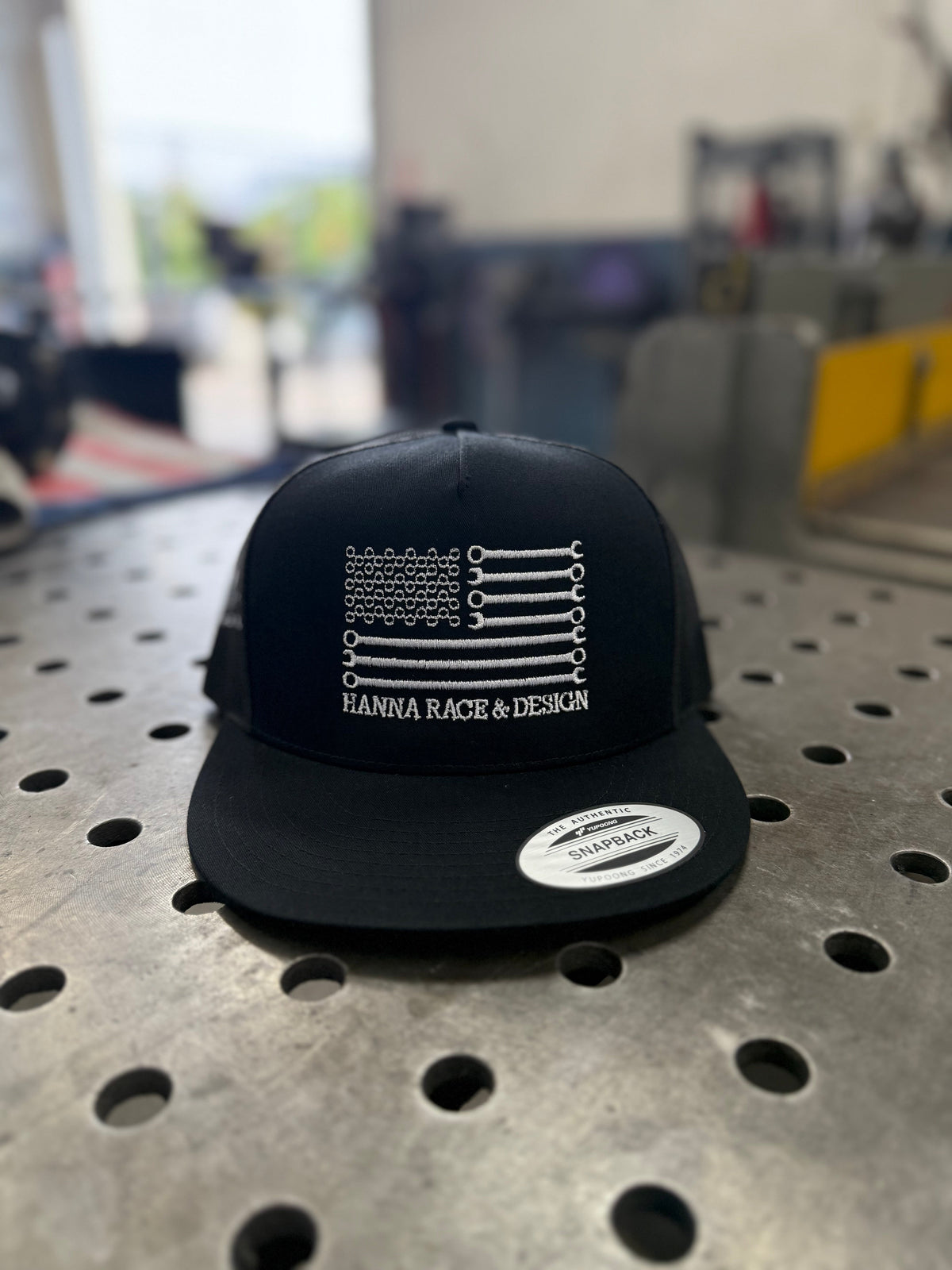 snap back trucker hat